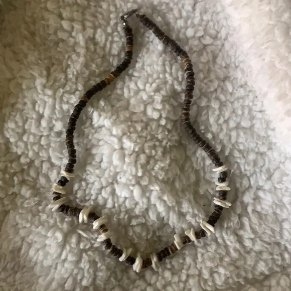 Shell necklace - Picture 1 of 1